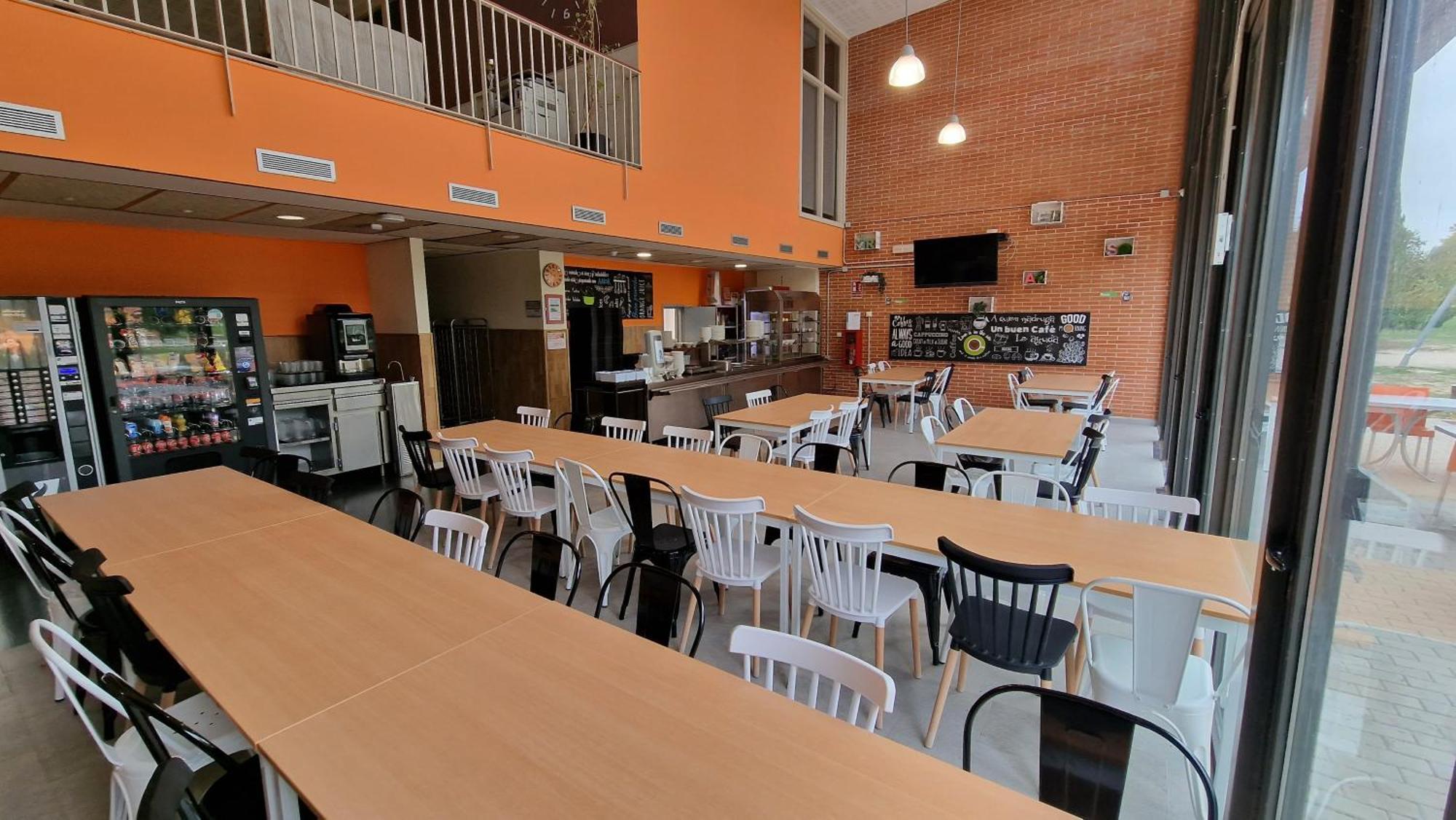 Residencia Universitaria Resa Giner De Los Rios Alcala de Henares Ngoại thất bức ảnh